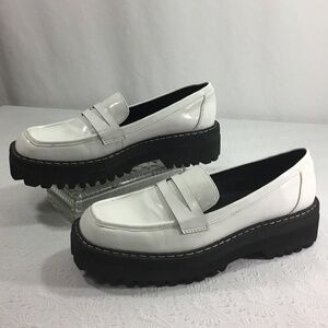 Cool Planet by Steve Madden White/Black Loafers
